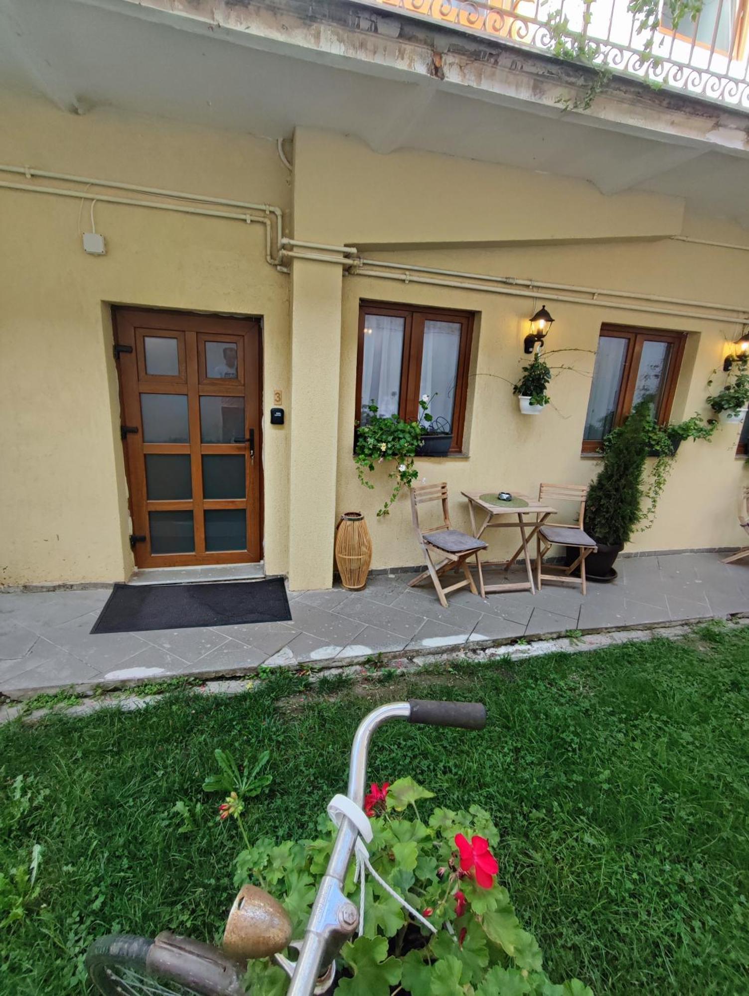 Central Garden Apartments 브라쇼브 외부 사진